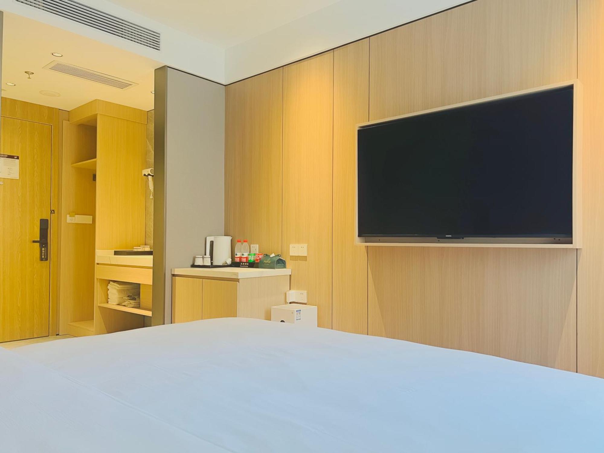 Dayin Garden Hotel -Near People'S Square & Nanjing Road-Large Social Area -Bar -Cafe -Gym -Free Laundry Luggage Storage -24H Front Desk-English Service Шанхай Екстер'єр фото