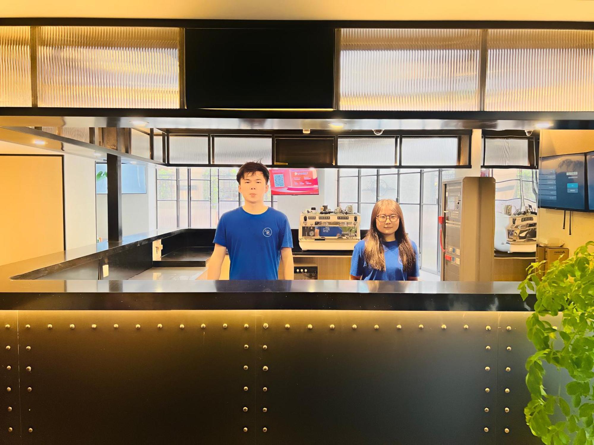 Dayin Garden Hotel -Near People'S Square & Nanjing Road-Large Social Area -Bar -Cafe -Gym -Free Laundry Luggage Storage -24H Front Desk-English Service Шанхай Екстер'єр фото