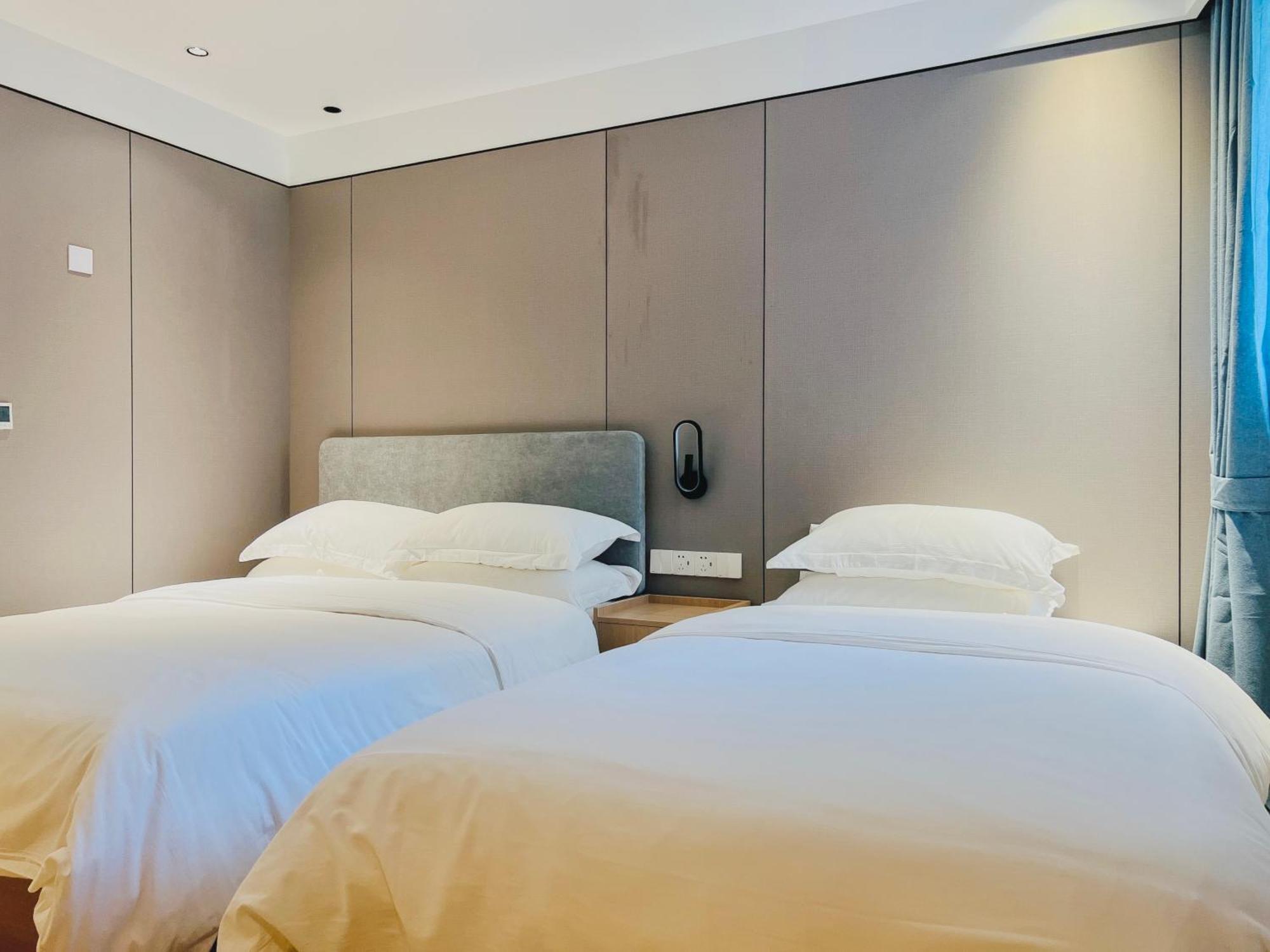 Dayin Garden Hotel -Near People'S Square & Nanjing Road-Large Social Area -Bar -Cafe -Gym -Free Laundry Luggage Storage -24H Front Desk-English Service Шанхай Екстер'єр фото